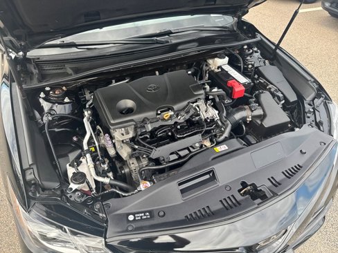 Used 2020 Toyota Camry LE image 42