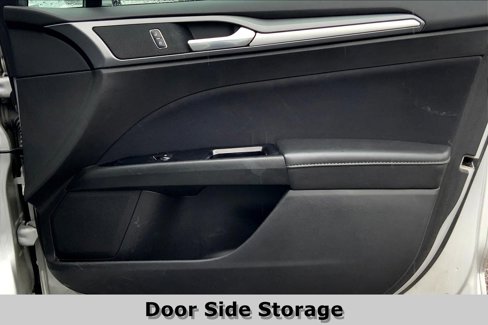 Used 2016 Ford Fusion SE image 25