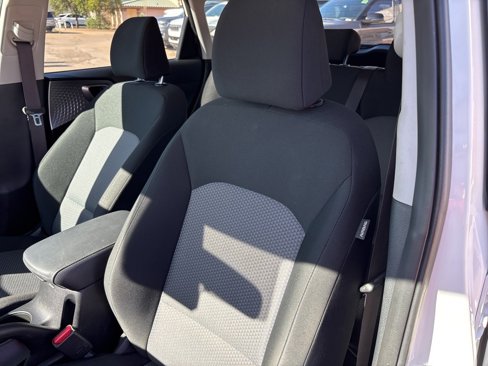 Used 2023 Kia Soul LX w/ LX Technology Package image 14