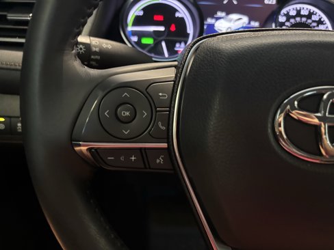 Certified 2020 Toyota Camry XLE image 23