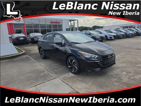 New 2025 Nissan Versa SR w/ Trunk Package image 1