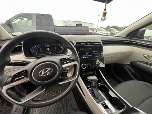 Used 2022 Hyundai Tucson SE w/ Cargo Package image 8
