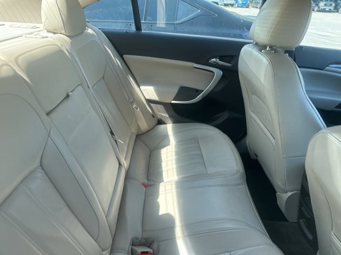 Used 2016 Buick Regal Premium w/ Driver Confidence Package #2 image 7