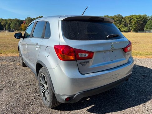 Used 2016 Mitsubishi Outlander Sport ES image 3
