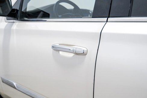 Used 2015 Cadillac Escalade Premium image 31