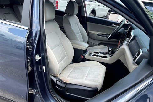 Used 2020 Kia Sportage LX image 7