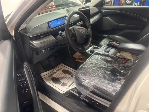 Used 2021 Ford Mustang Mach-E Select w/ Comfort/Appearance Package image 1