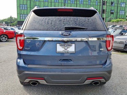 Used 2019 Ford Explorer XLT w/ Equipment Group 202A image 5
