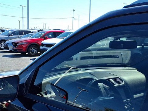 Used 2018 Ford Explorer XLT w/ Equipment Group 202A image 26
