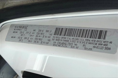 Used 2016 Jeep Wrangler Sahara w/ Connectivity Group image 33