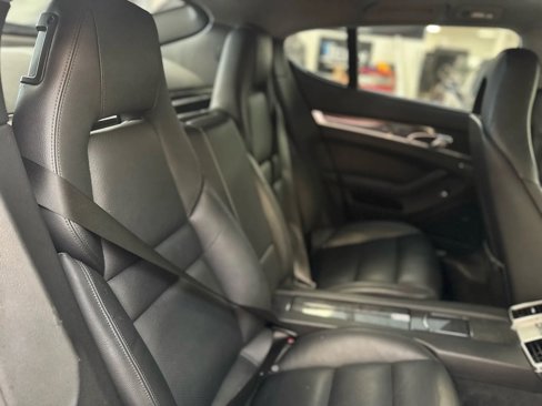 Used 2013 Porsche Panamera S image 22