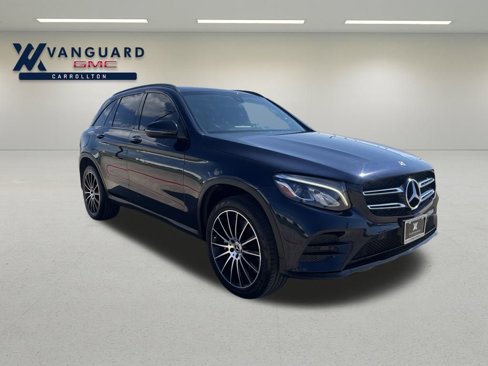 Used 2018 Mercedes-Benz GLC 300 4MATIC w/ Multimedia Package image 9