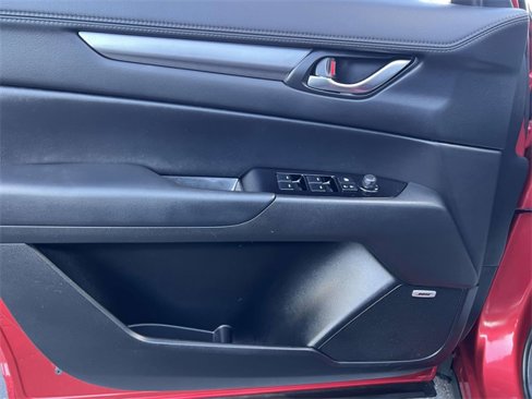 Used 2019 MAZDA CX-5 Touring image 19