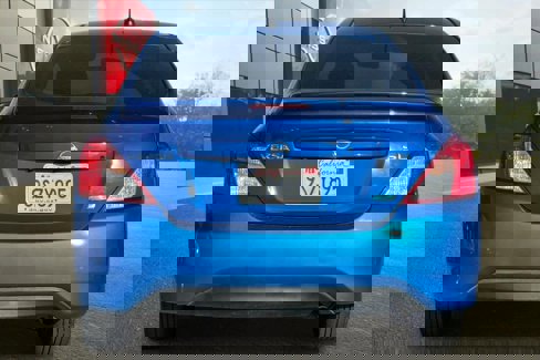 Used 2016 Nissan Versa SL image 8
