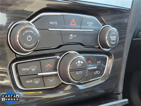 Used 2018 Chrysler 300 Touring w/ Sport Appearance Package image 25