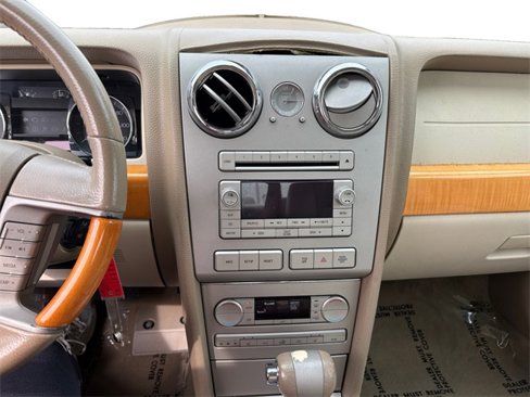 Used 2006 Lincoln Zephyr image 14