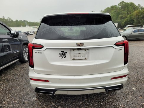 Used 2020 Cadillac XT6 Premium Luxury image 5