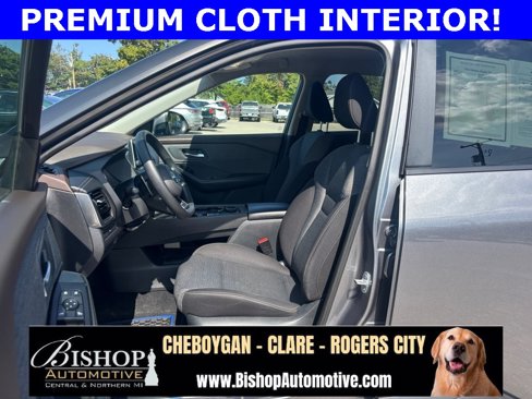 Used 2022 Nissan Rogue SV image 7