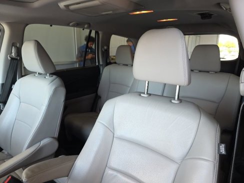 Used 2017 Honda Pilot Touring image 7