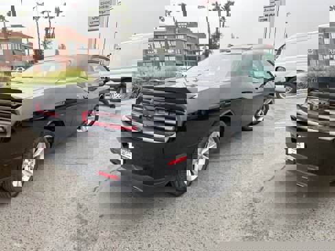 Used 2019 Dodge Challenger SXT w/ Driver Convenience Group image 4