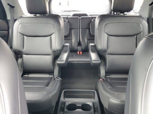 Used 2021 Ford Explorer XLT w/ Equipment Group 202A image 19