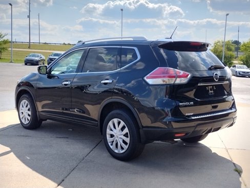Used 2016 Nissan Rogue S w/ Appearance Package image 15