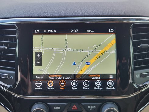 Used 2021 Jeep Grand Cherokee Limited w/ Sun & Sound Group image 16