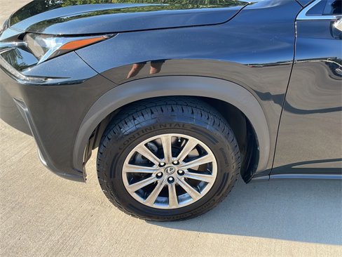 Used 2018 Lexus NX 300 FWD image 9