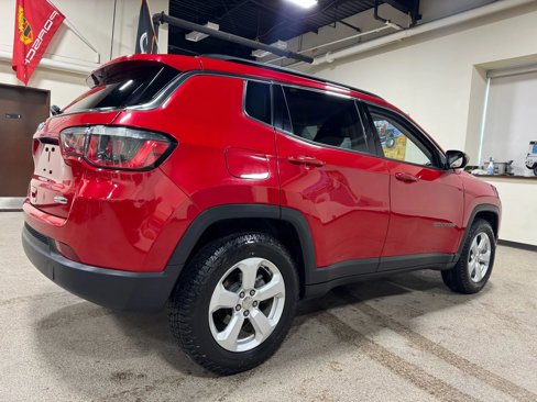 Used 2018 Jeep Compass Latitude w/ Cold Weather Group image 16