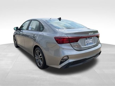 Used 2022 Kia Forte LXS image 5