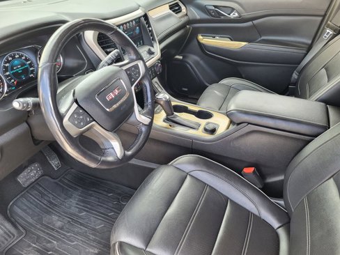 Used 2019 GMC Acadia Denali image 9