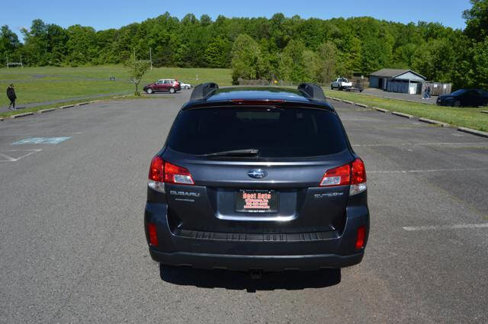 Used 2010 Subaru Outback 2.5i Premium w/ Protection Package 1A image 10