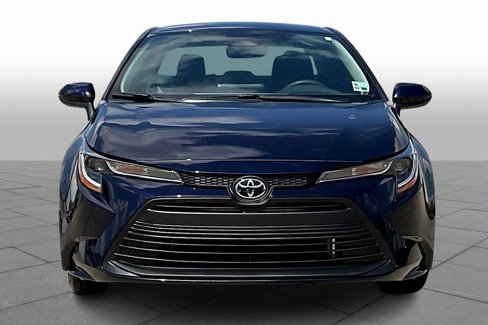 Used 2023 Toyota Corolla LE image 3
