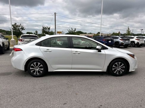 Used 2022 Toyota Corolla LE image 4