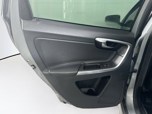 Used 2015 Volvo XC60 T5 Premier image 26