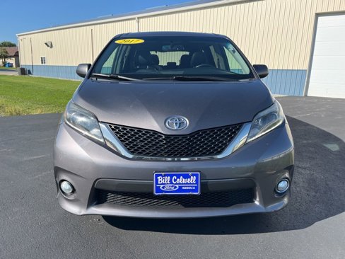Used 2017 Toyota Sienna SE image 9