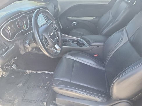 Used 2018 Dodge Challenger SXT Plus image 6