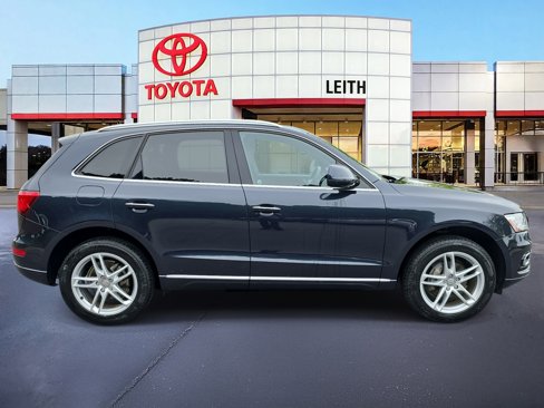 Used 2017 Audi Q5 2.0T Premium Plus w/ Technology Package image 4