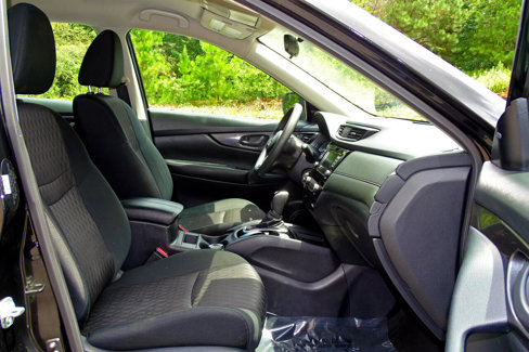 Used 2020 Nissan Rogue S image 17
