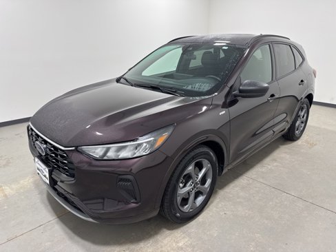 Used 2023 Ford Escape ST-Line w/ Tech Pack #1 image 7