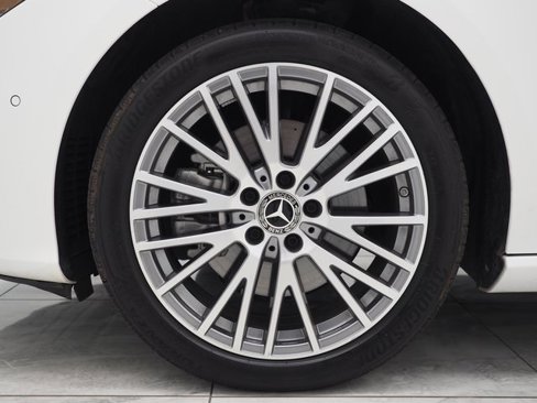 Used 2025 Mercedes-Benz CLA 250 image 39
