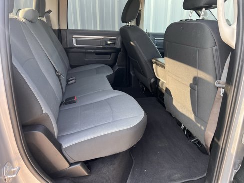 Used 2021 RAM 1500 Classic SLT image 30