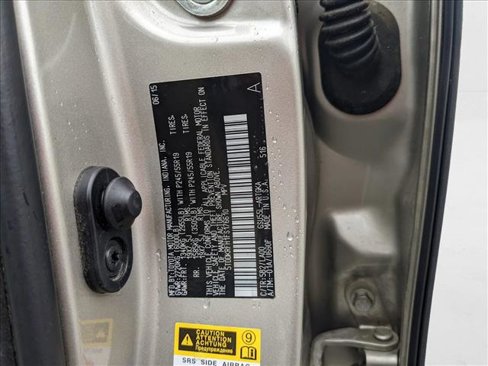 Used 2015 Toyota Highlander Limited Platinum image 22