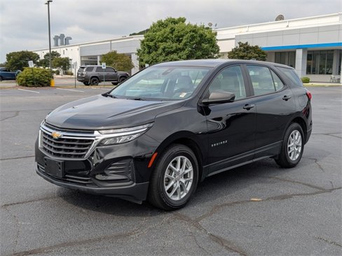 Used 2023 Chevrolet Equinox LS image 7