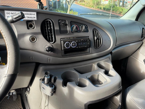 Used 2005 Ford E-350 and Econoline 350 Extended Super Duty image 20