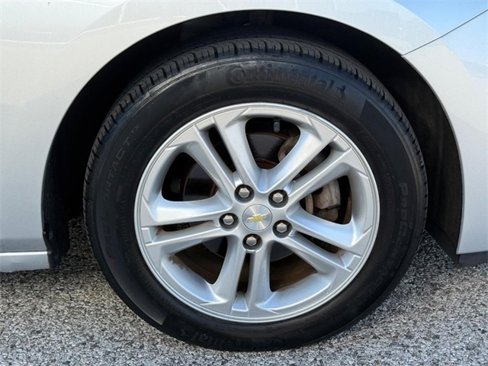Used 2018 Chevrolet Cruze LT image 7