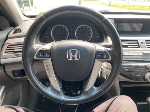 Used 2010 Honda Accord EX-L image 11