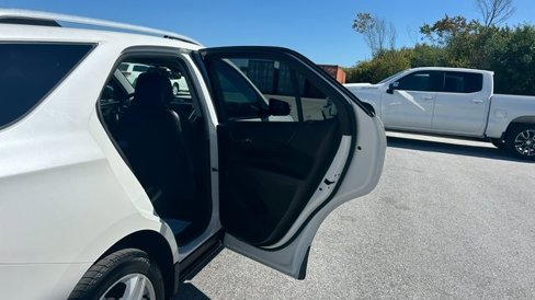 Used 2019 Chevrolet Equinox Premier image 39
