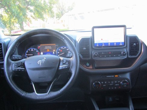 Used 2021 Ford Bronco Sport Outer Banks image 9