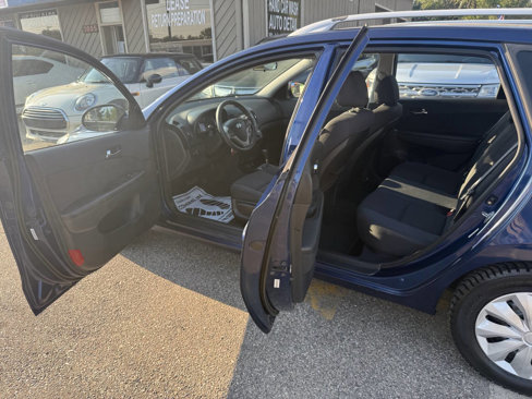 Used 2011 Hyundai Elantra w/ Popular Equipment Pkg 2 image 19